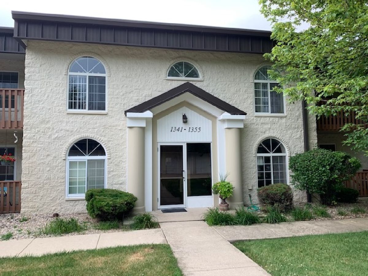 Condominiums Sold Woodland Terrace Ii Joliet Illinois, 1343 Mesa