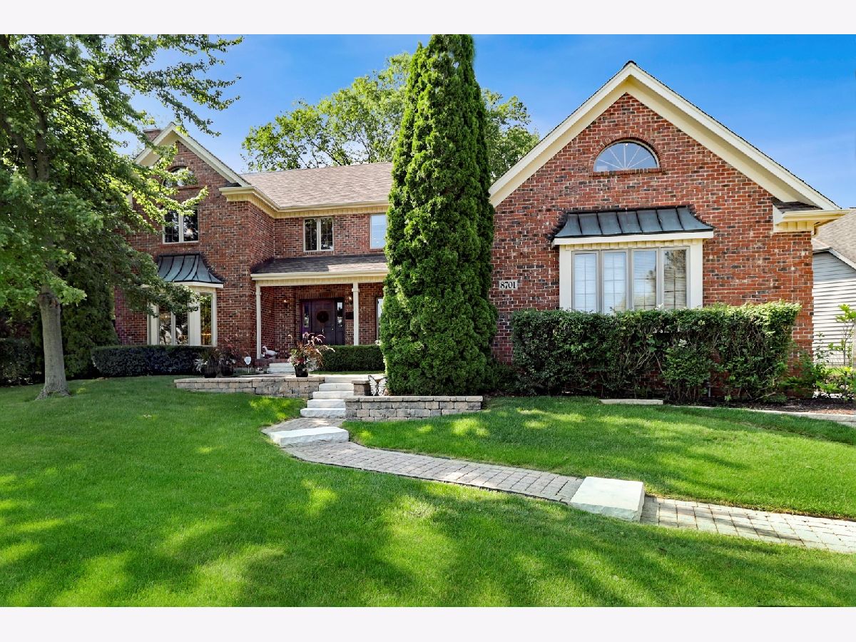 Homes Sold Carriage Hill Darien Illinois, 8701 Royal Swan
