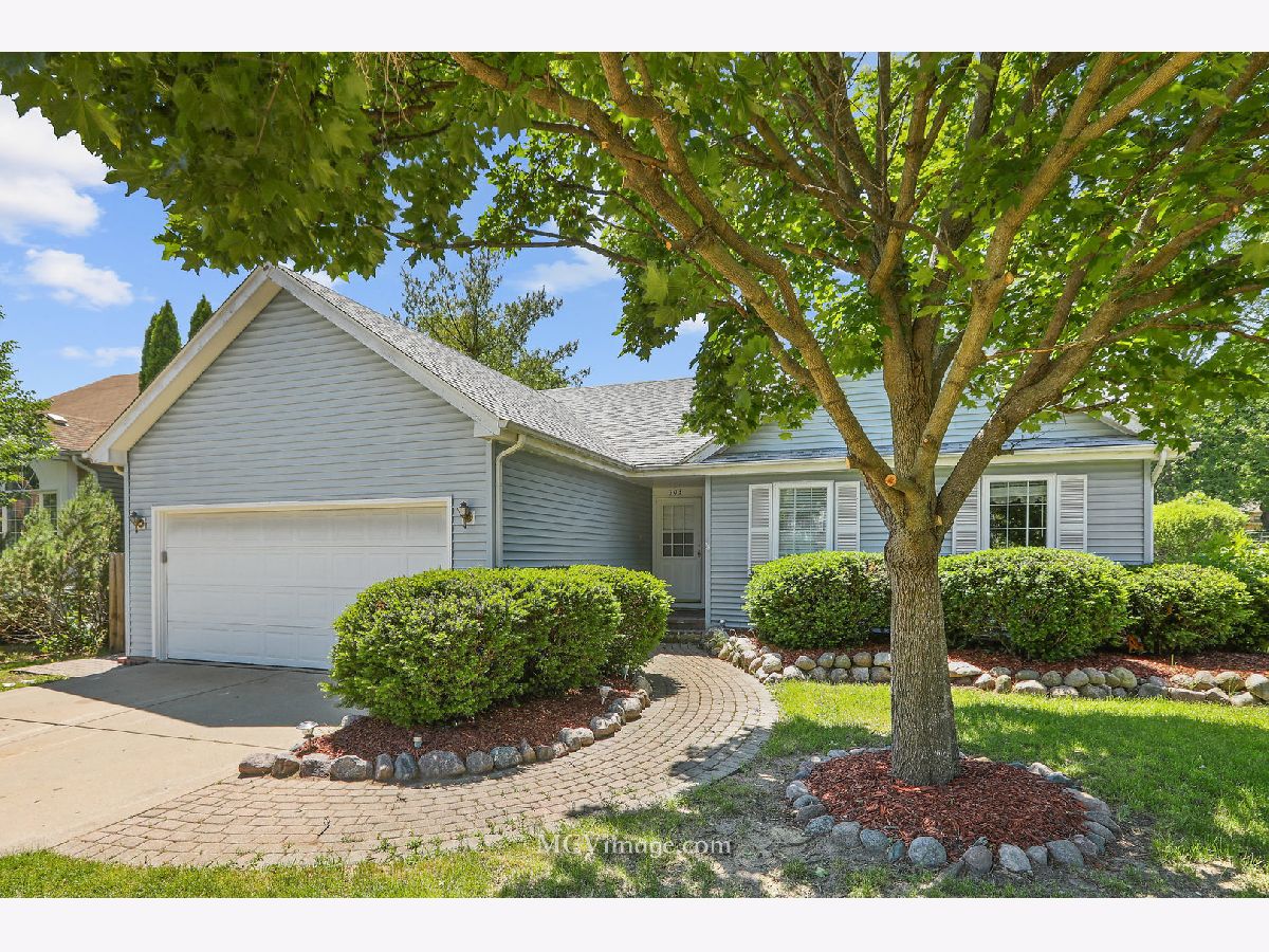 Homes Sold Oak Meadows Carpentersville Illinois, 303 Vana