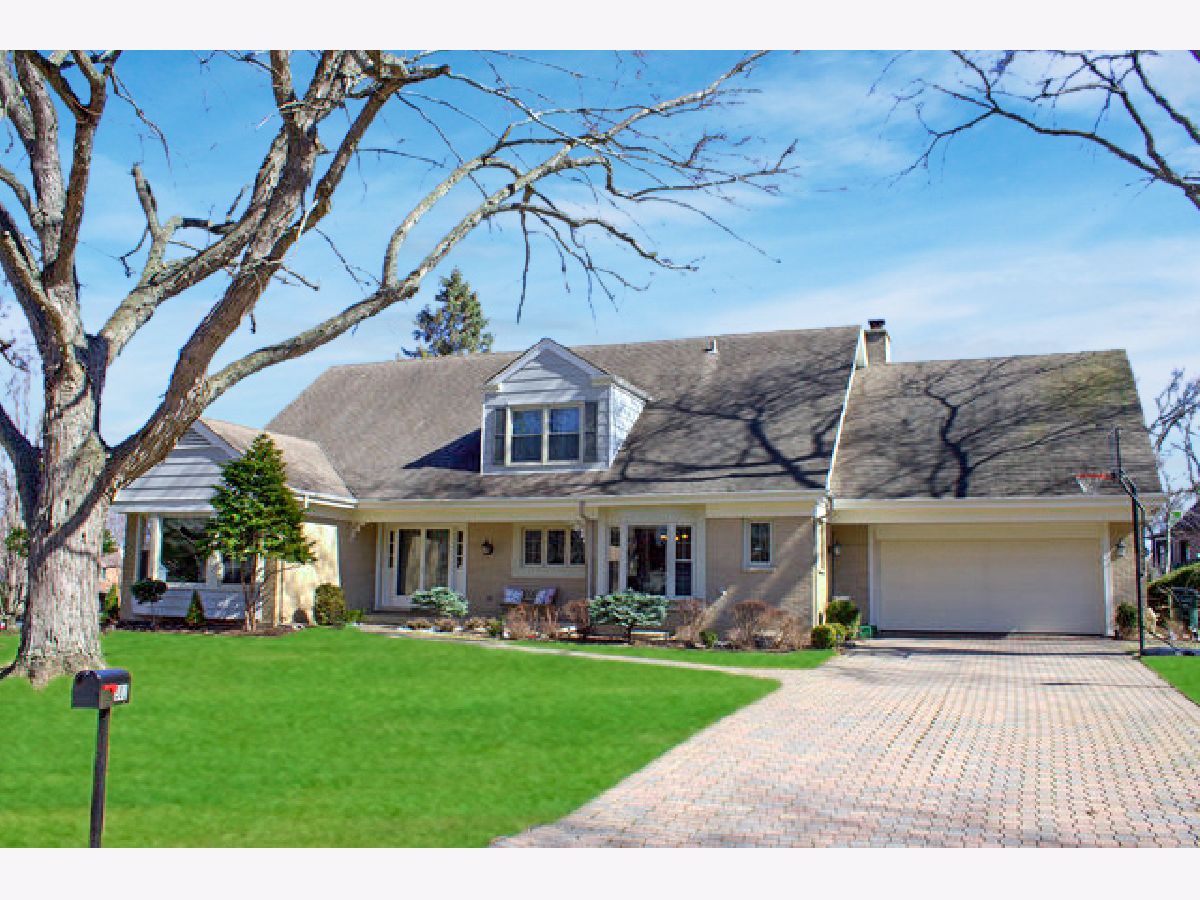 Homes Rented Fox Point Barrington Illinois, 381 Valley
