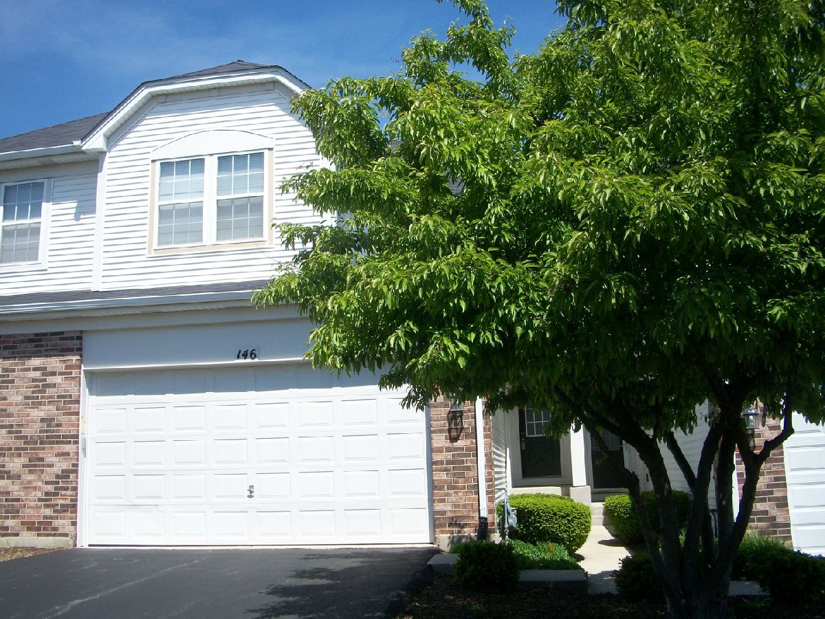 Townhomes Rented Baker Hill Glen Ellyn Illinois, 146 Tanglewood