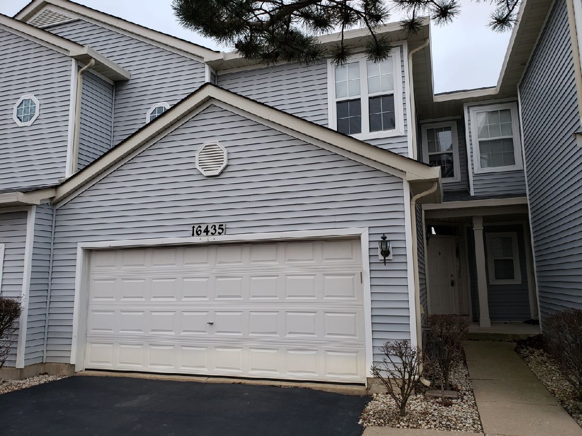 Townhomes & Condos & Homes Rented Victoria Crossing Lockport Illinois, 16435 Newcastle