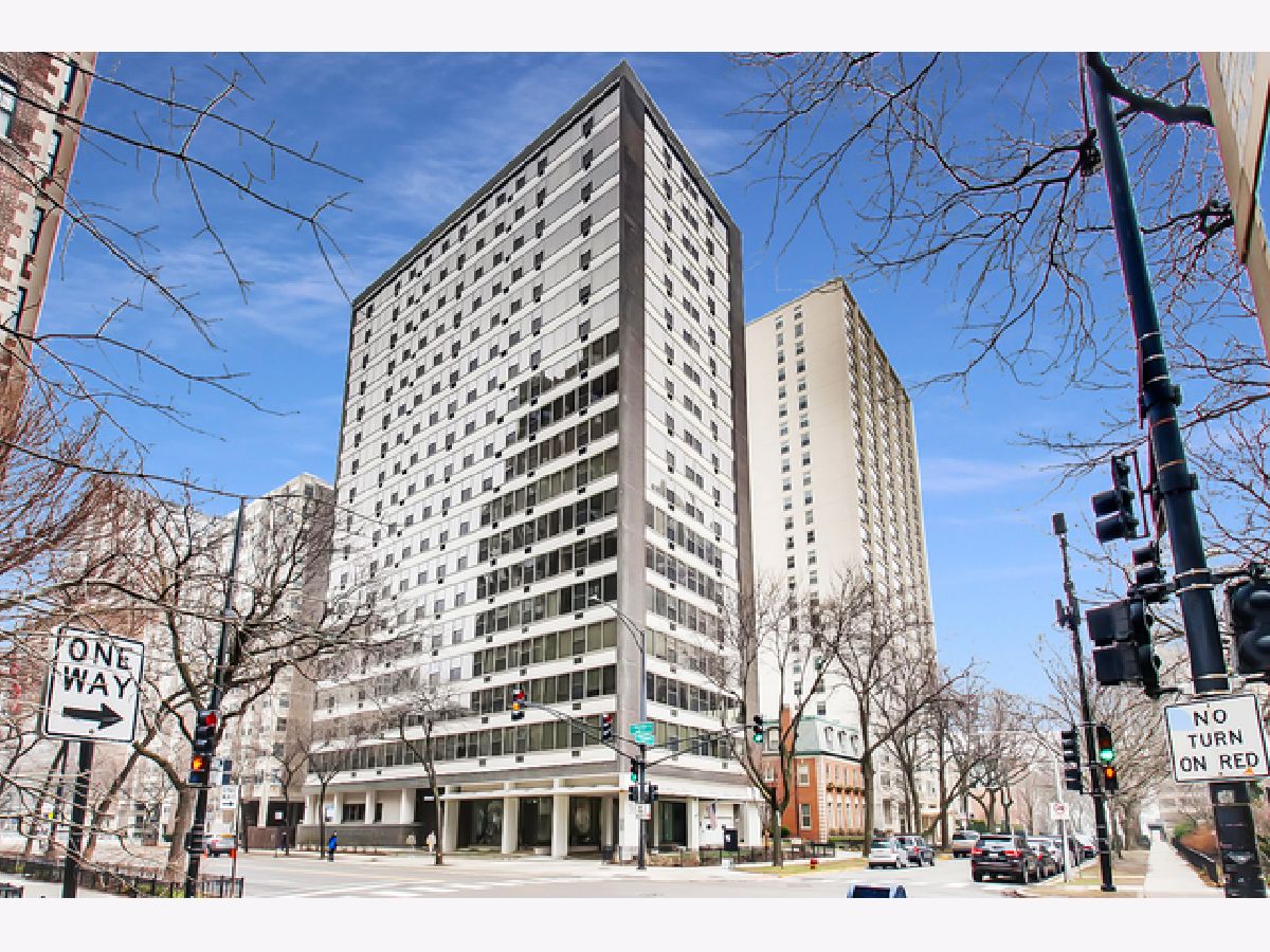 Condominiums Sold The Wellington Chicago Illinois, 360 Wellington