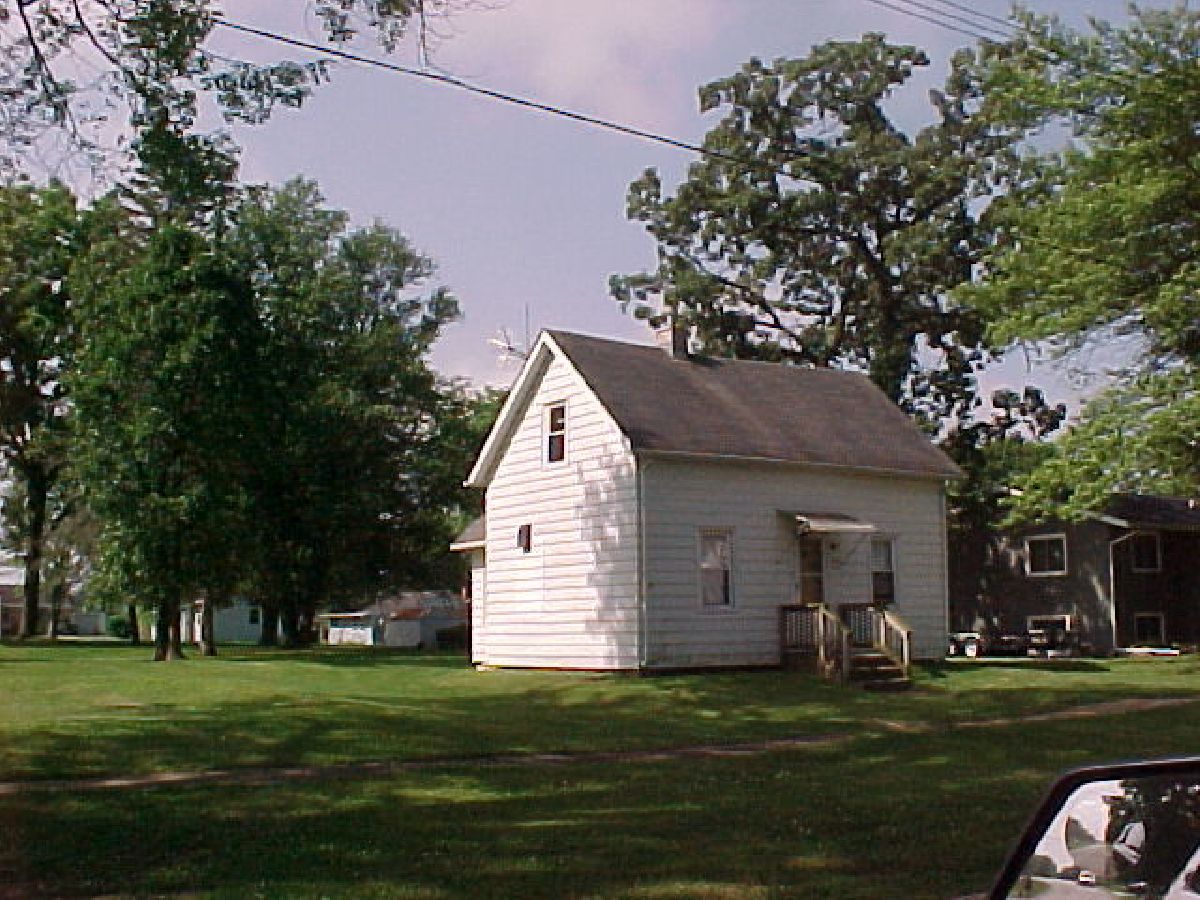 Rented Capron Illinois, 340 Odgen
