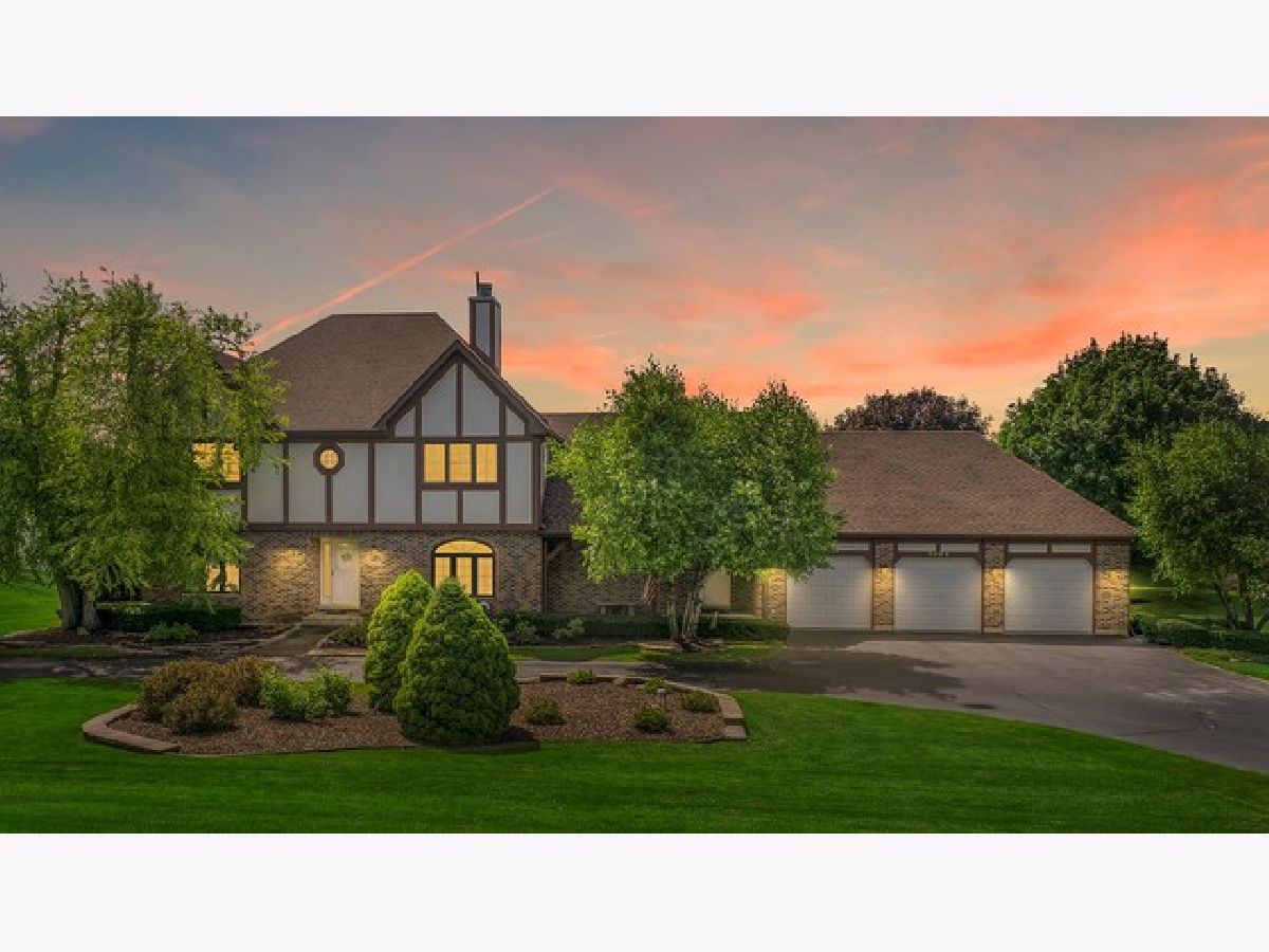 Homes Sold Burning Tree Mchenry Illinois, 7307 Burning Tree