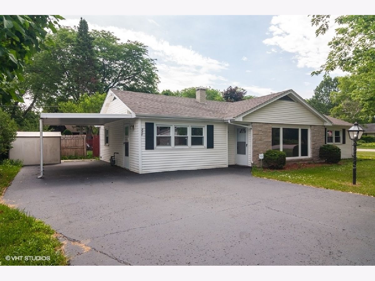Homes Sold Country Club Estates Aurora Illinois, 250 Edgelawn