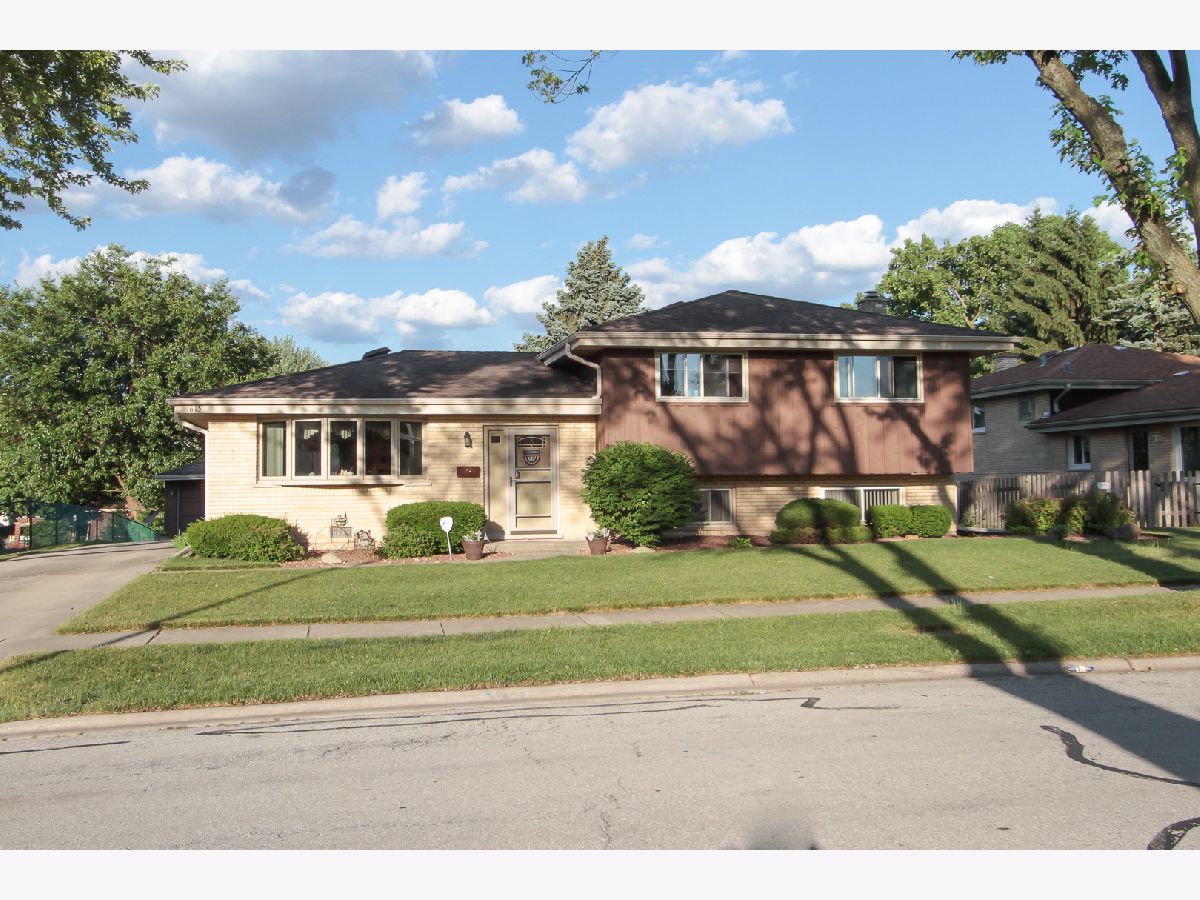 Homes Sold Green Ridge Addison Illinois, 615 Plamondon