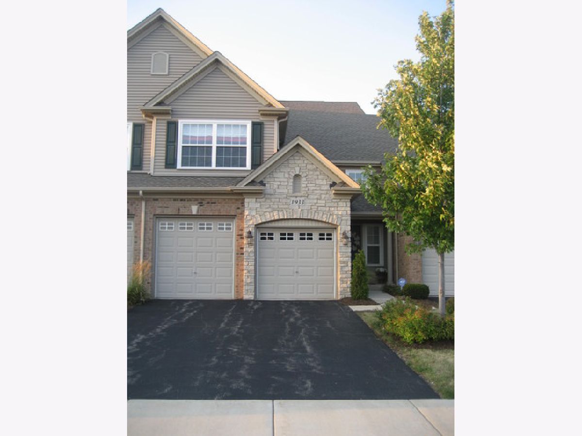 Townhomes Rented Deerbrook Place Aurora Illinois, 1933 Turtle Creek