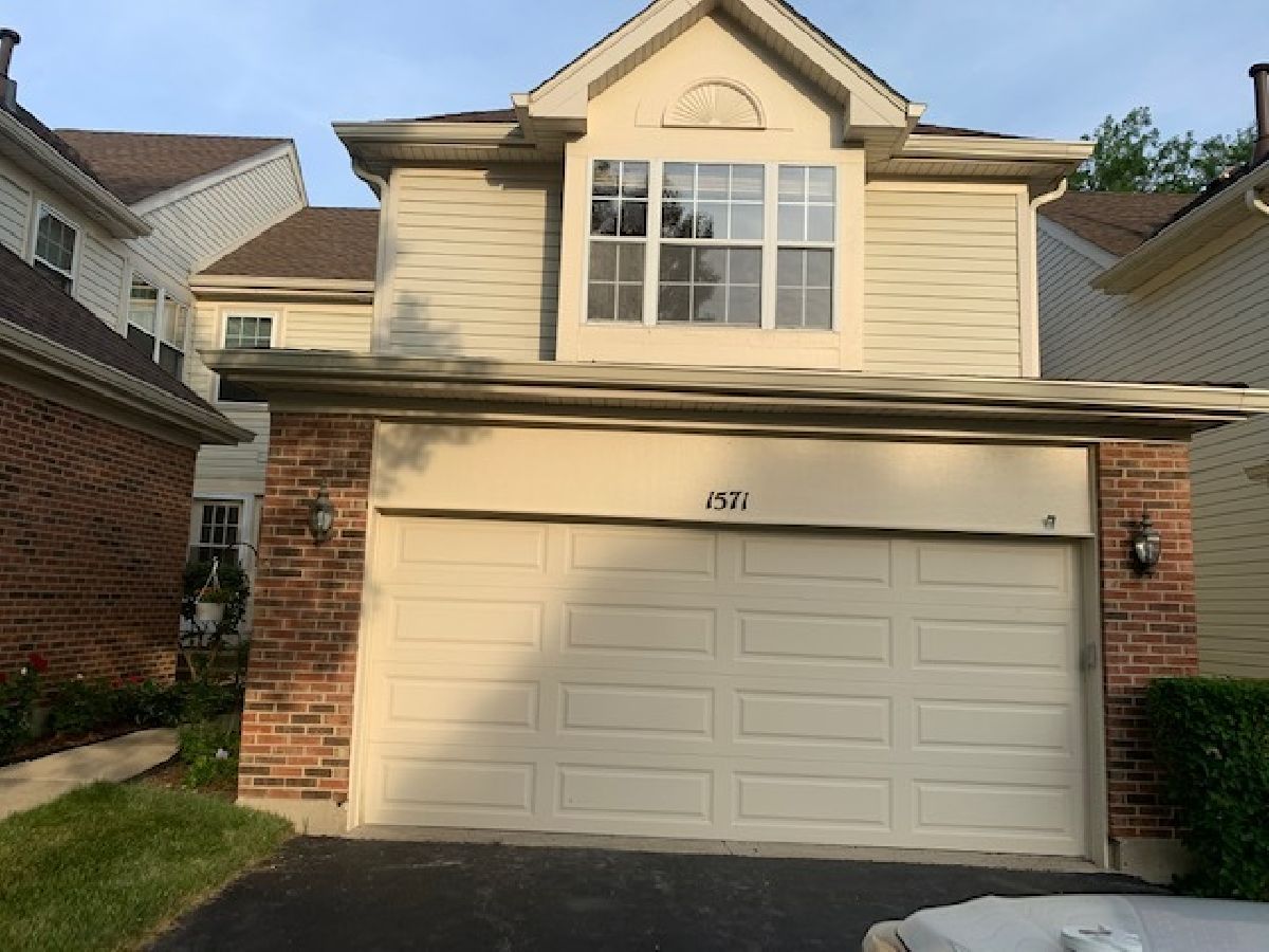 Townhomes Rented Links At Poplar Creek Hoffman Estates Illinois, 1571 Poplar Creek