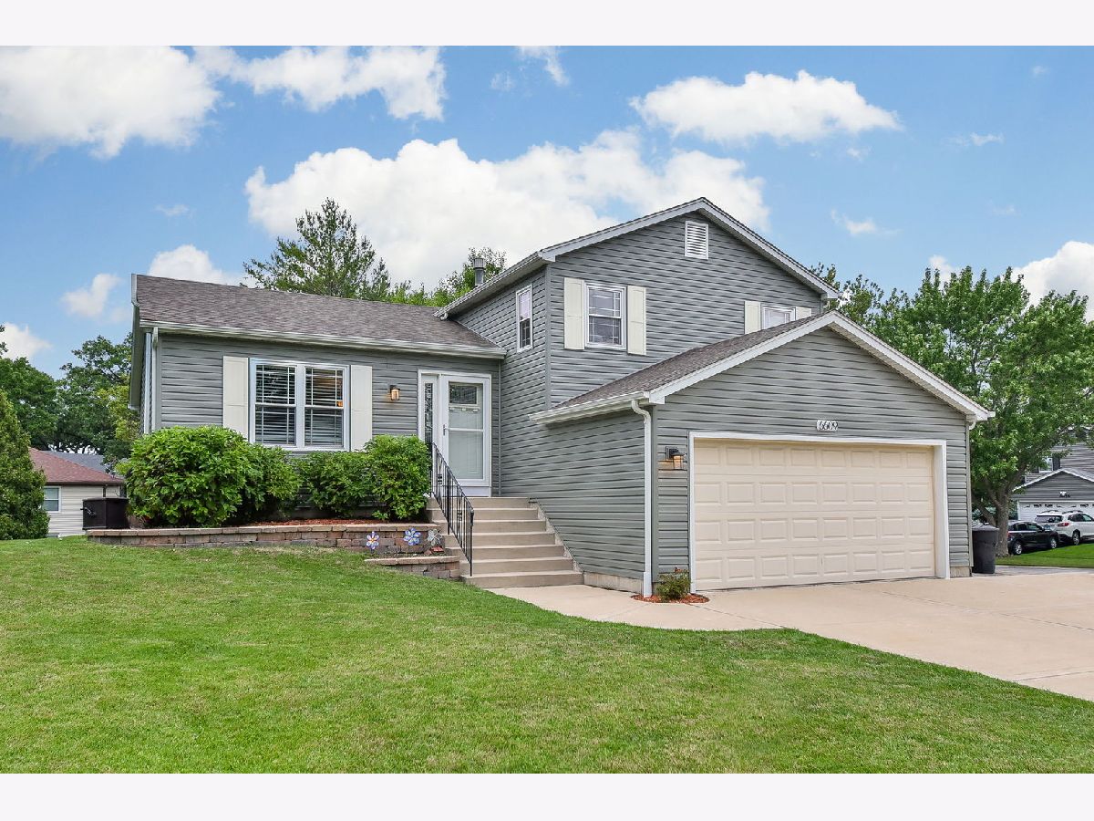 Homes Sold High Trails Woodridge Illinois, 6609 Oak Tree