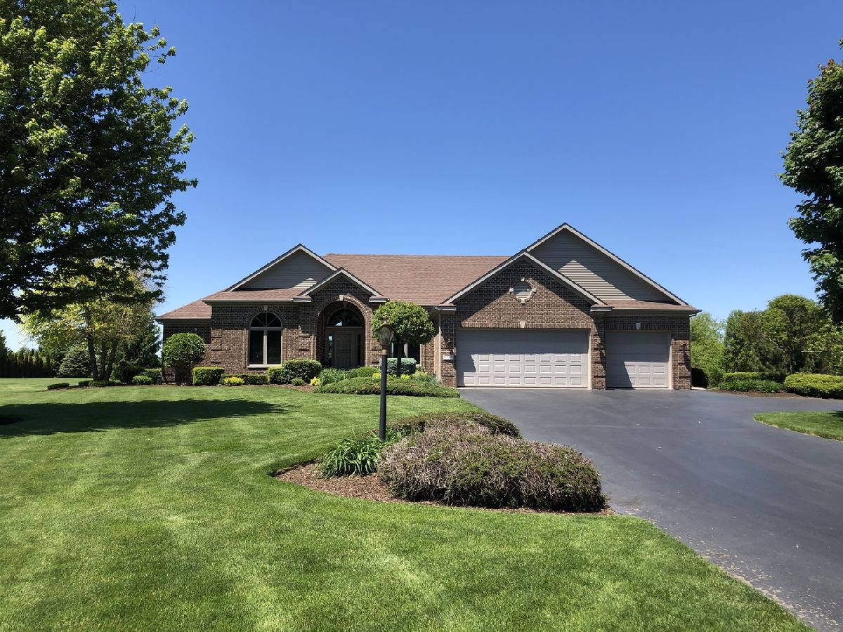 Homes Sold Forest Ridge Spring Grove Illinois, 3808 Redwood
