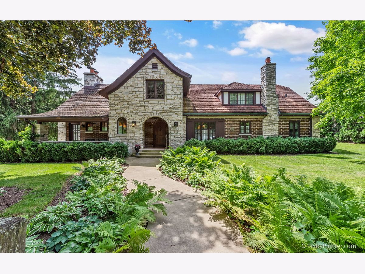 Homes Sold Trout Valley Cary Illinois, 251 Briargate