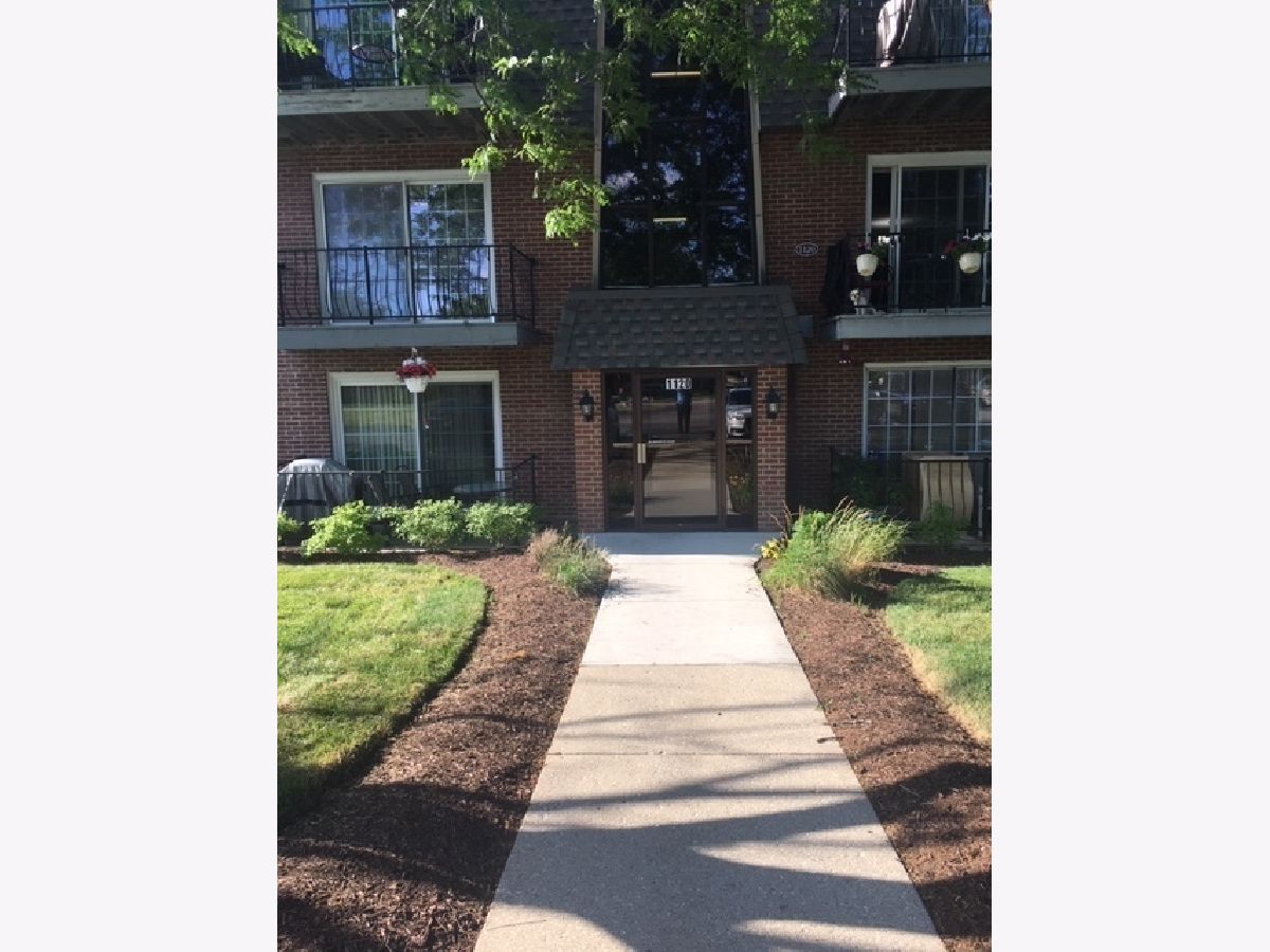 Condominiums Sold Oakwood Glen La Grange Highlands Illinois, 1120 64th