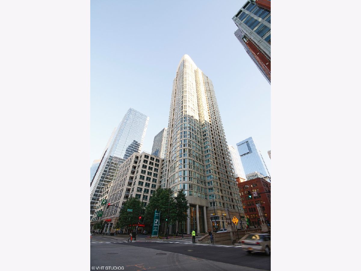Condominiums Sold Sterling Chicago Illinois, 345 La Salle