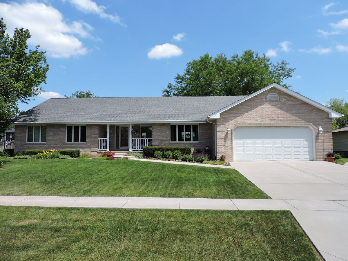 Homes Sold Wildwood Club Estates New Lenox Illinois, 701 Beech