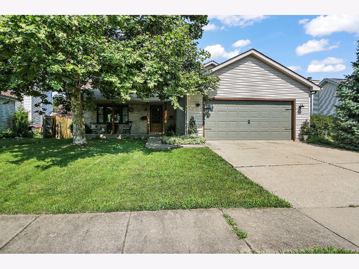 Homes & Condos & Townhomes Sold Foxford Manhattan Illinois, 24946 Cashel Bay