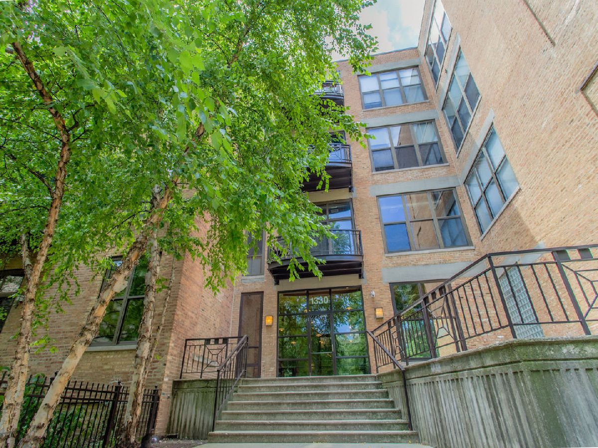 Condominiums Rented Block Y Chicago Illinois, 1330 Monroe