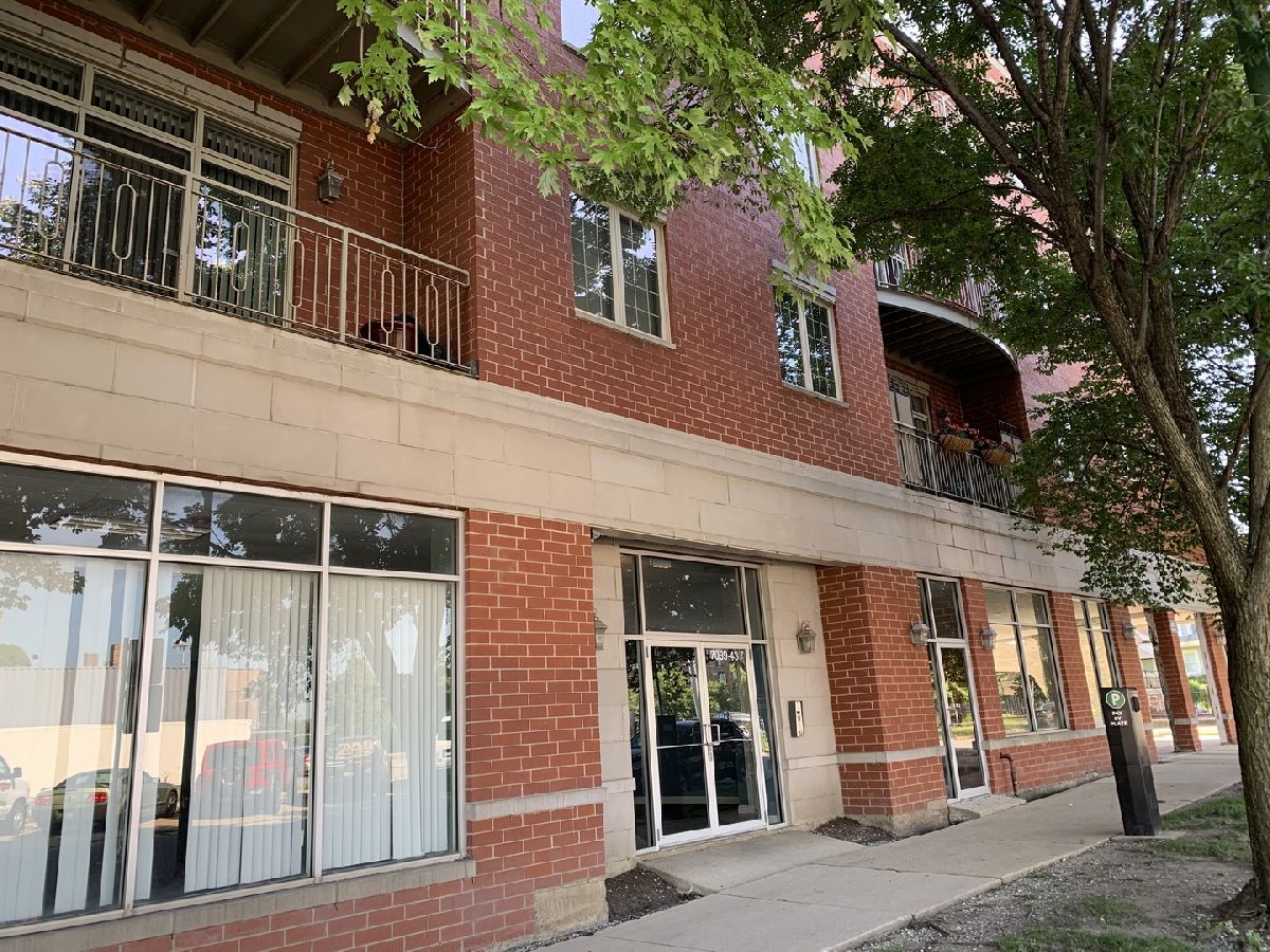 Condominiums Sold Galewood Station Chicago Illinois, 7039 Grand