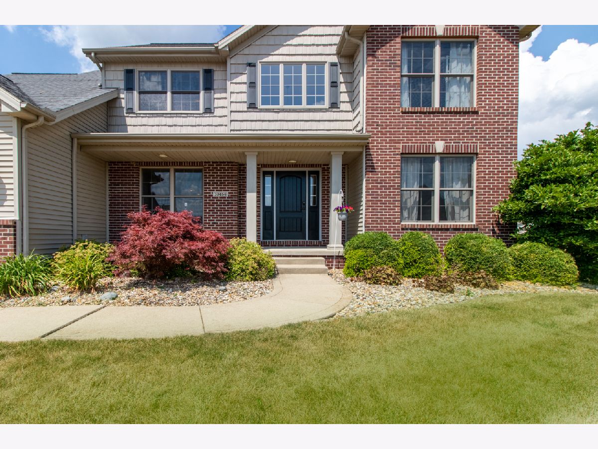 Homes Sold Wexford Hills Bloomington Illinois, 10456 Lyonheart