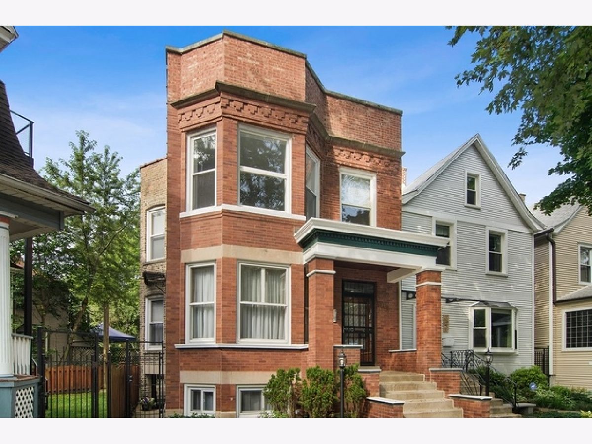 Condominiums & Homes Sold Magnolia Glen Chicago Illinois, 1237 Victoria