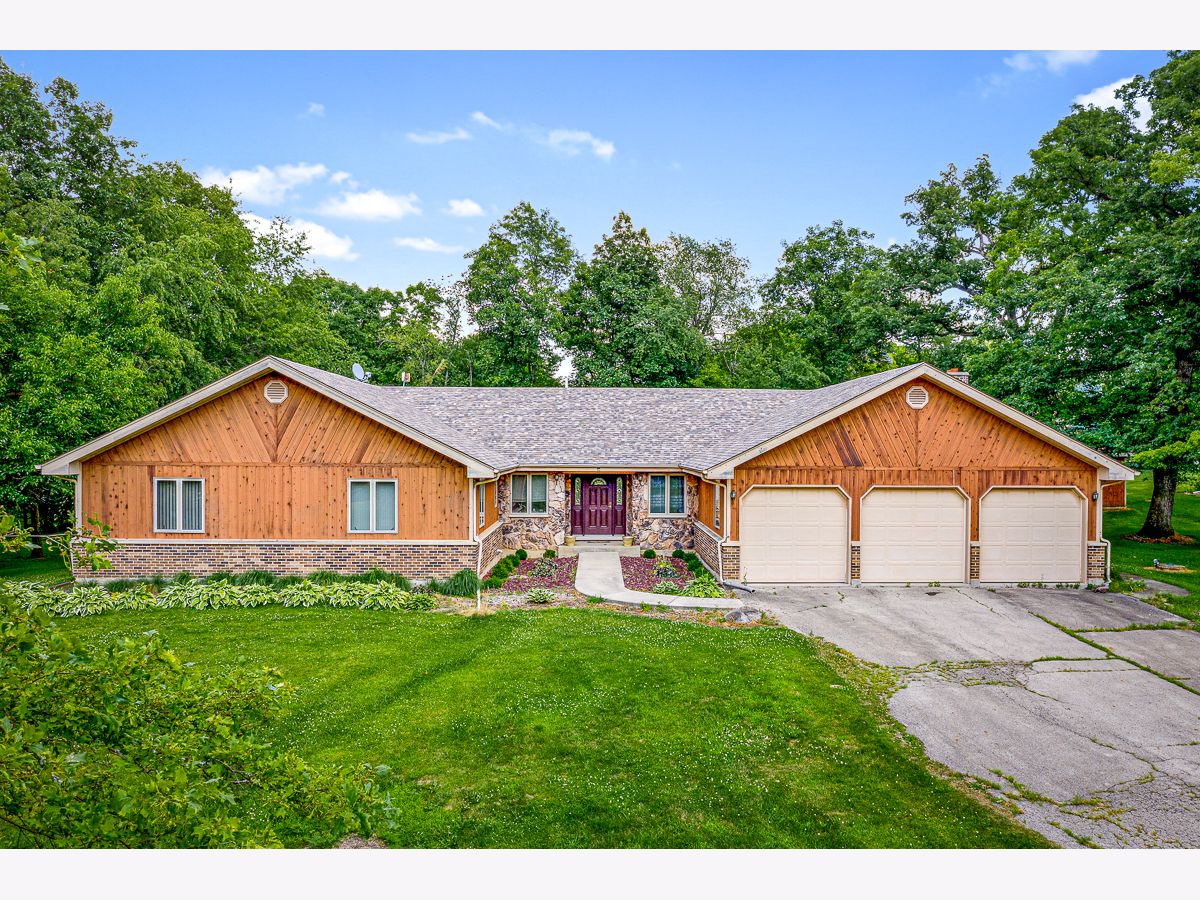 Homes Sold Hampshire Oaks Hampshire Illinois, 19N111 Felsmith
