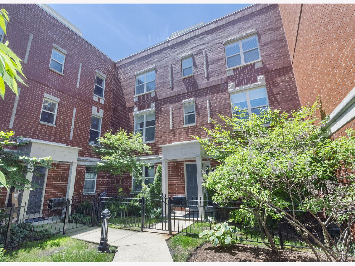 Townhomes Sold Greenview On The Park Chicago Illinois, 4646 Greenview