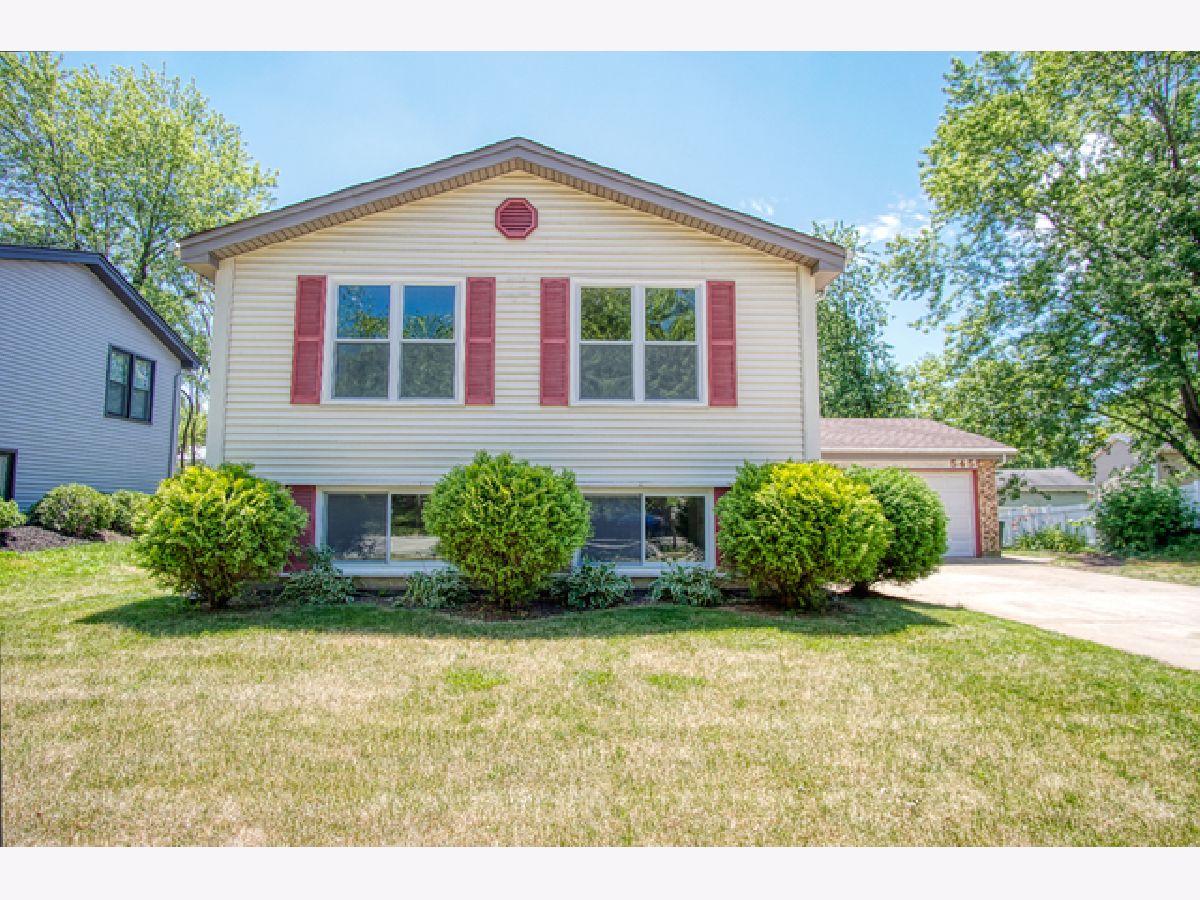 Indian Oaks Bolingbrook IL, Homes & Townhomes & Condos For Sale & For