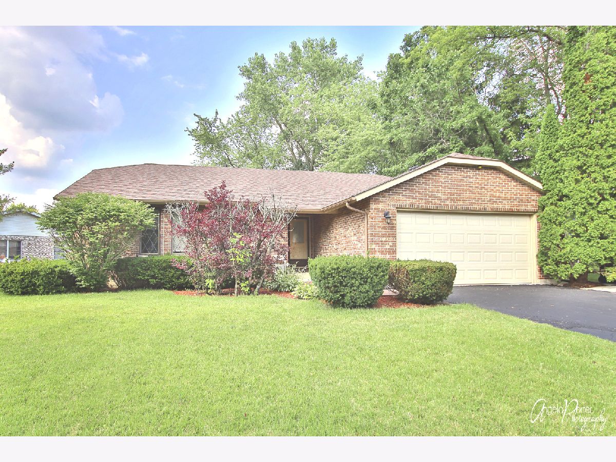 Homes Sold Lake Zurich Estates Lake Zurich Illinois, 145 Lorraine