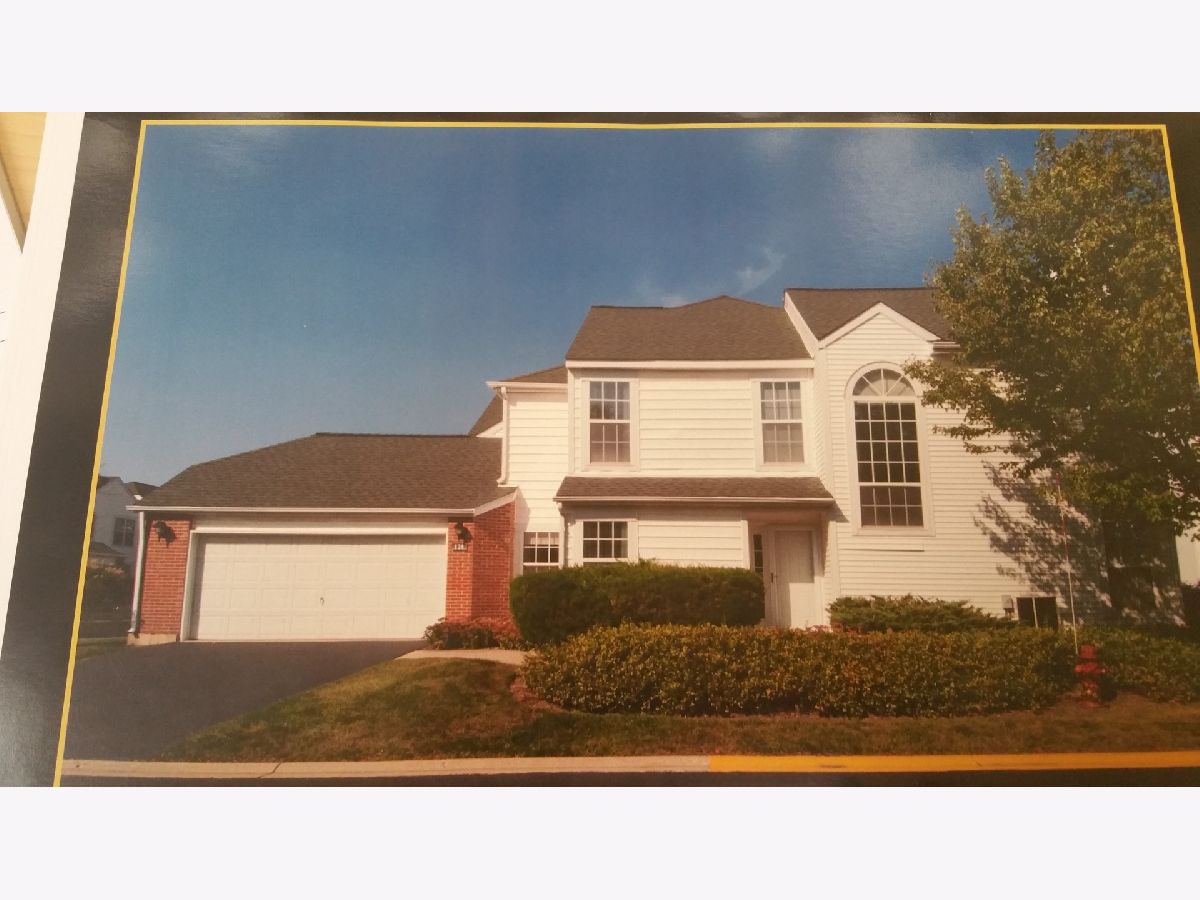 Townhomes & Condos Rented The Hamptons Lake Bluff Illinois, 120 Hemstead