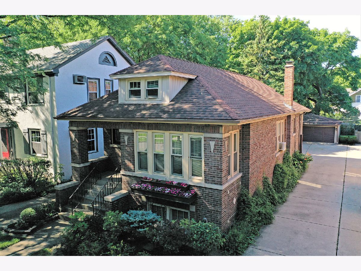 Homes & Condos & Townhomes Sold Silk Stocking Des Plaines Illinois, 590 Webford