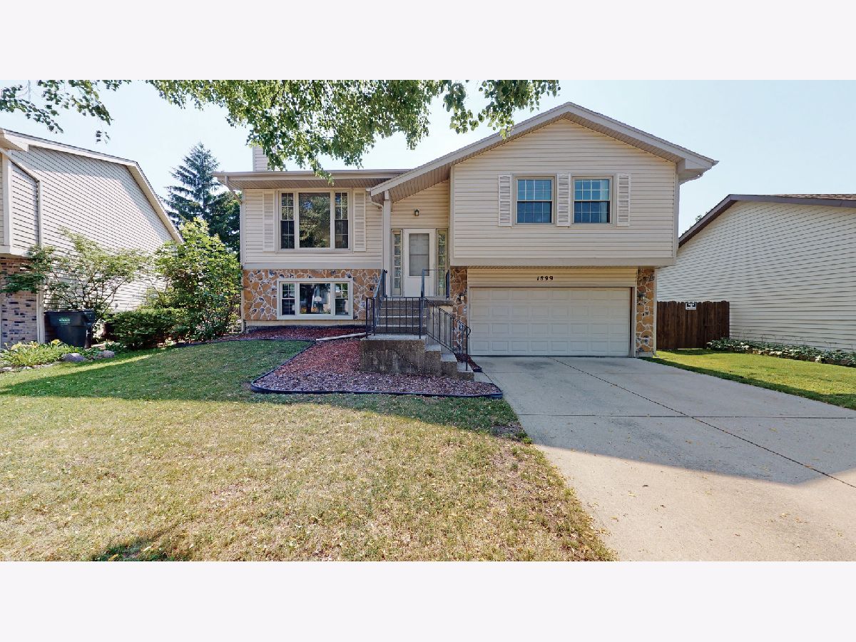 Homes Sold Moon Lake Trails Hoffman Estates Illinois, 1899 Brookside