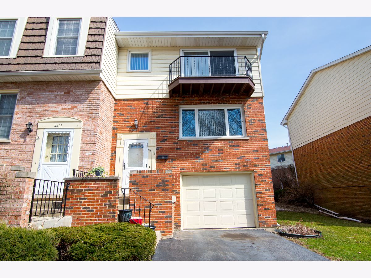 Townhomes Sold Williamsburg Brookfield Illinois, 4419 Forest