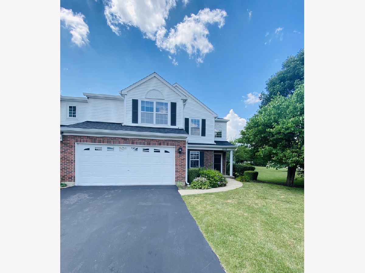 Homes & Townhomes Rented Sterling Manor Geneva Illinois, 2818 Caldwell