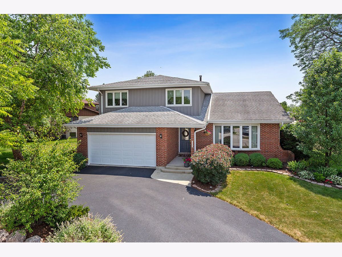 Homes Sold Pinewood East Orland Park Illinois, 11733 Glenview