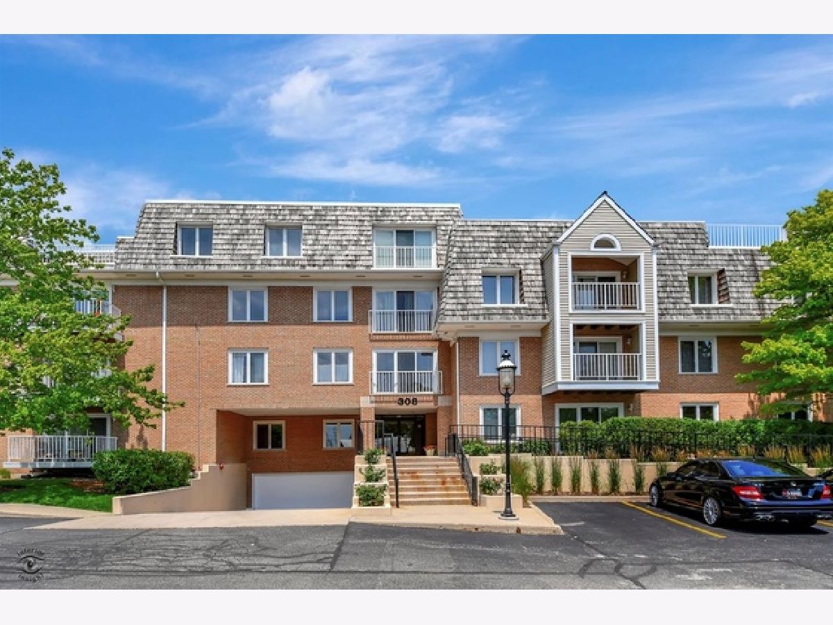 Condos & Townhomes Sold Northfield Village Center Condo Northfield Illinois, 308 Happ