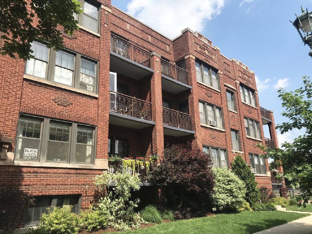Condominiums Sold Garfield Terrace Oak Park Illinois, 925 Clarence