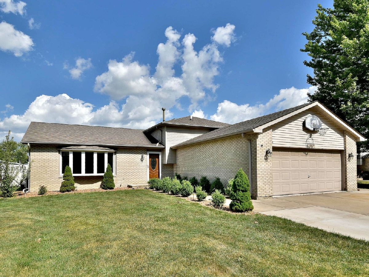 Monee Estates Monee IL, Homes For Sale & For Rent Sadie Winter Dana Cohen