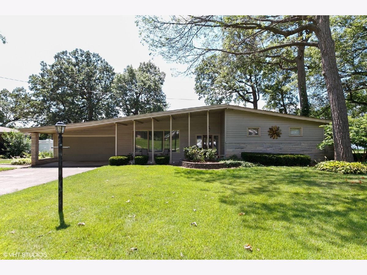 Homes Sold Oakwoods Kankakee Illinois, 6 Elmwood