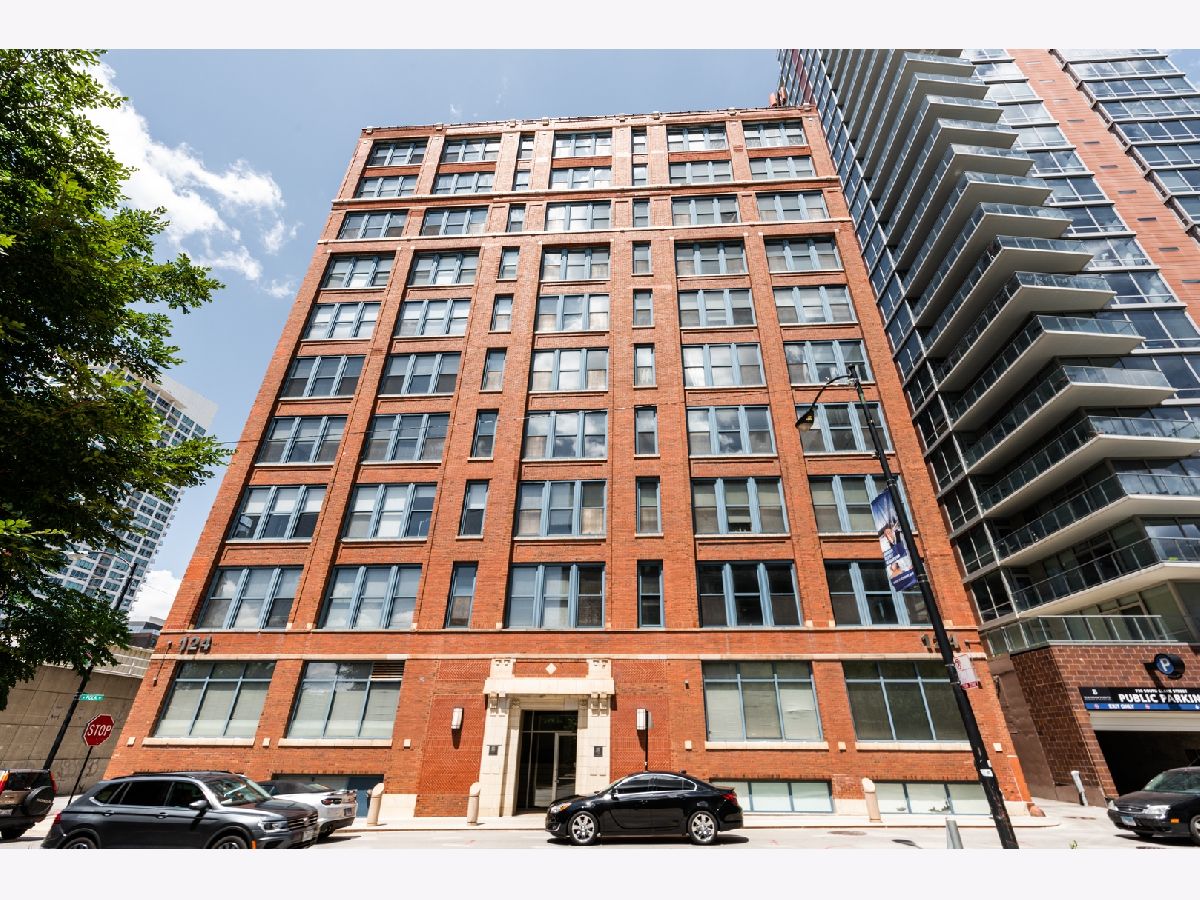 Condominiums Sold Folio Square Chicago Illinois, 124 Polk