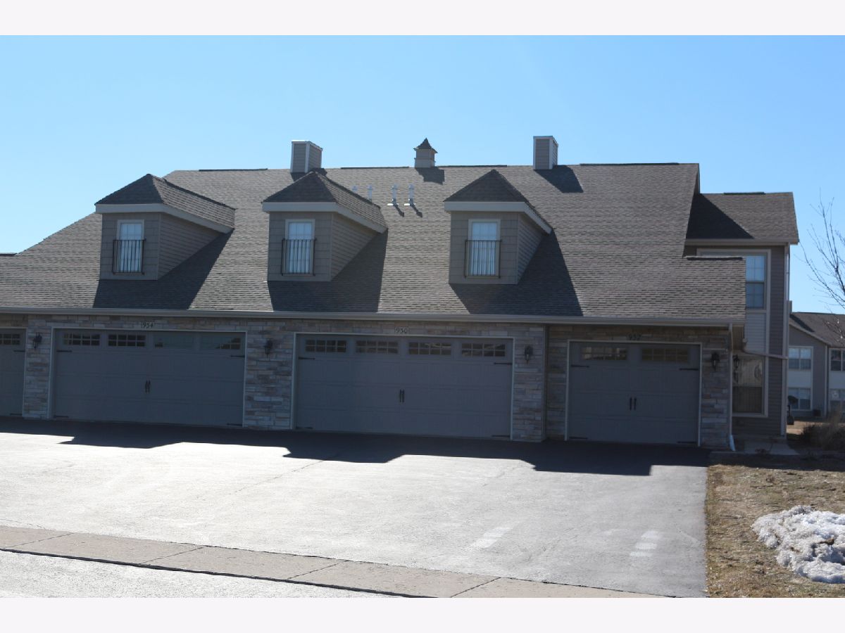 Condominiums Rented River Edge Sycamore Illinois, 930 Arvle