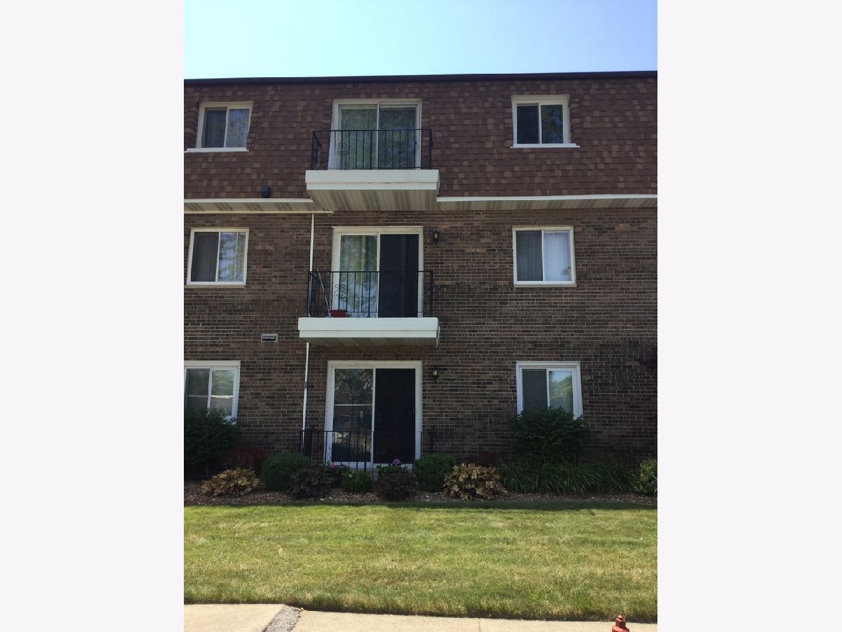 Condominiums Sold Kilpatrick Lawn Condos Oak Lawn Illinois, 10720 Kilpatrick