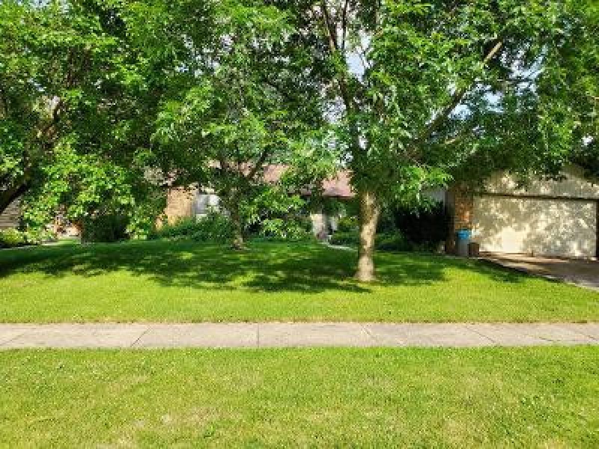 Homes Sold Heritage Knolls Roselle Illinois, 605 Rosedale