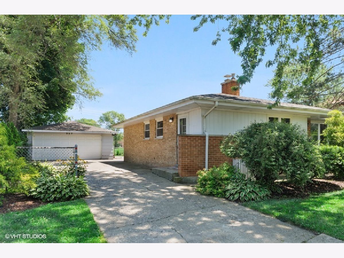 Homes Sold Meadowbrook East Wheeling Illinois, 367 Park