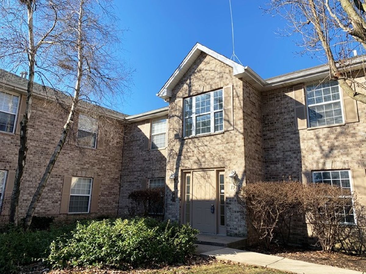 Condominiums Sold Stonegate Of Century Oaks Elgin Illinois, 1945 Matthew