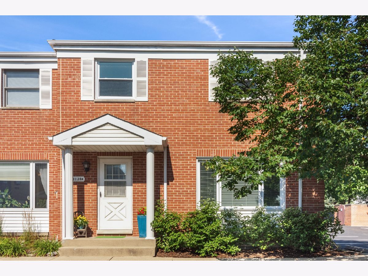 Townhomes & Homes Sold Glenview Gardens Glenview Illinois, 2128 Rugen