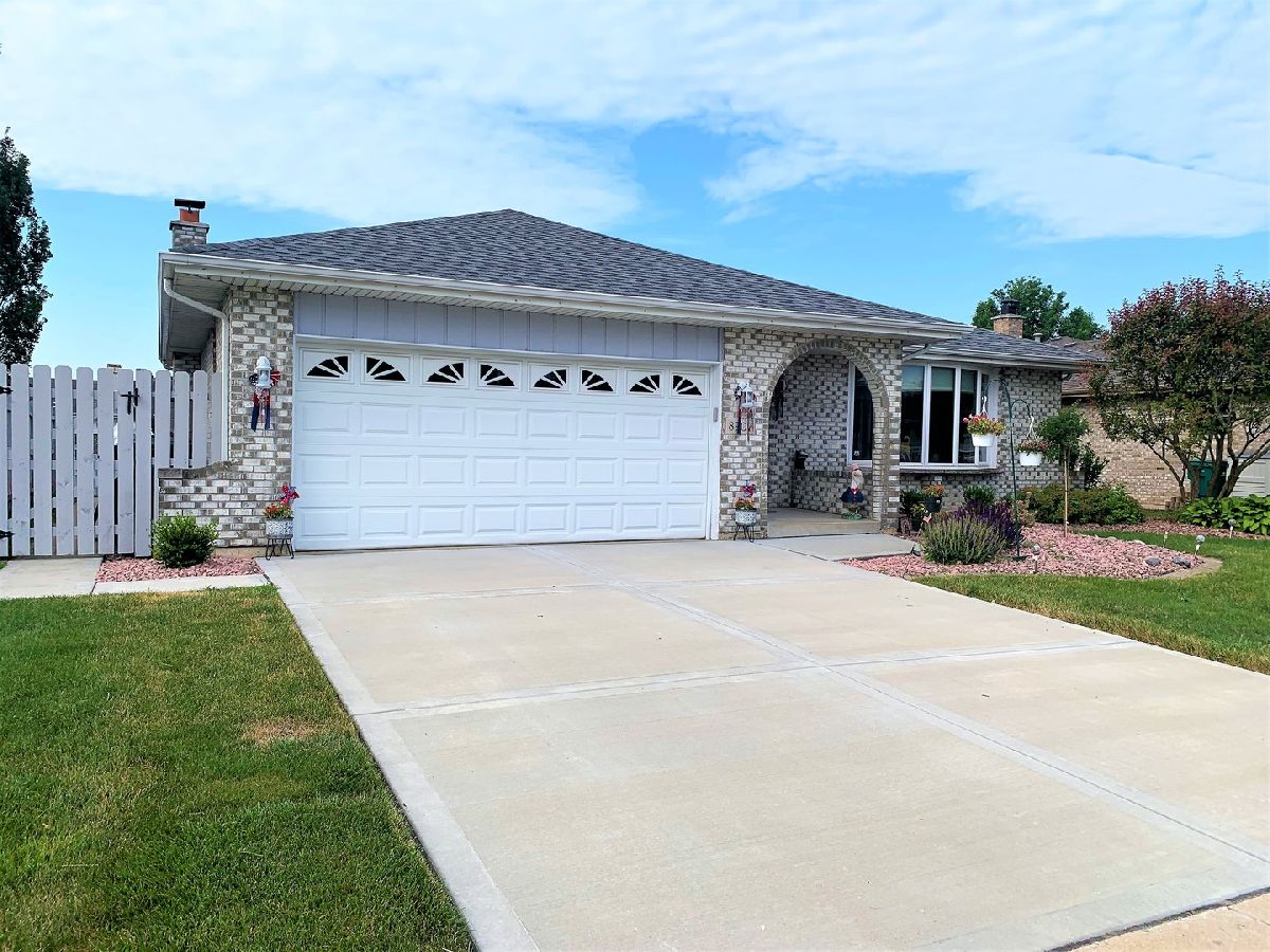 Homes Sold Ashbourne Hills Orland Hills Illinois, 8907 Ridge