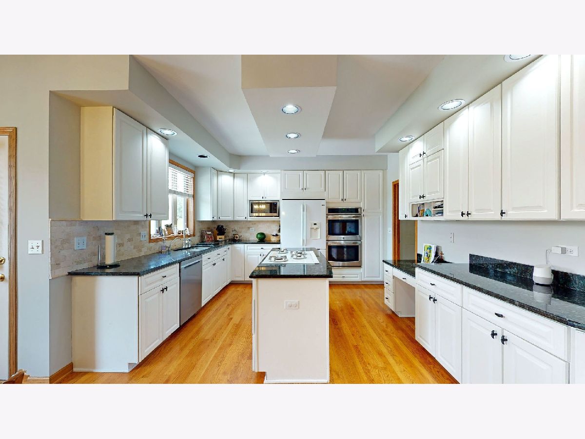 Homes Sold Lakewood Estates Hawthorn Woods Illinois, 5 Middletree