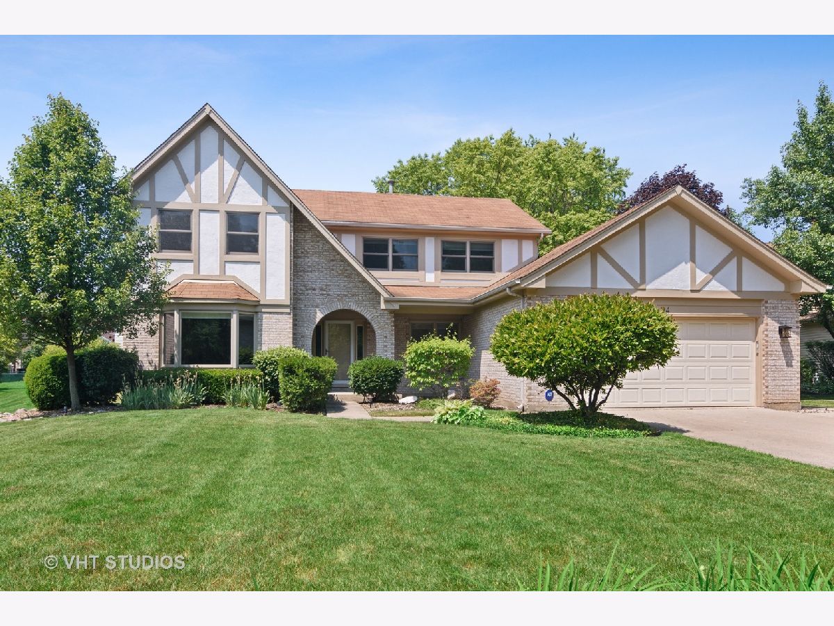 Homes Sold Carlyle Buffalo Grove Illinois, 44 Carlyle