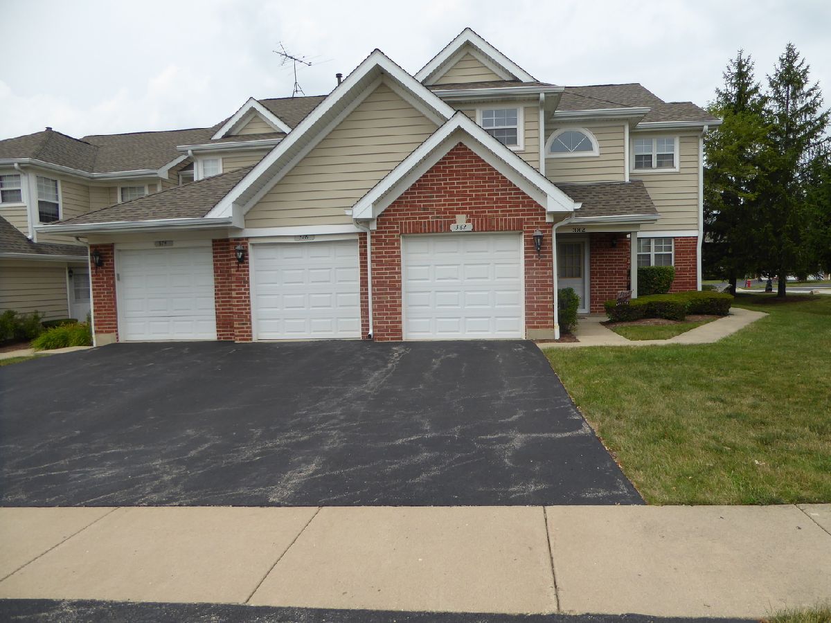 Townhomes & Condos Rented Heatherwood Schaumburg Illinois, 378 Winfield