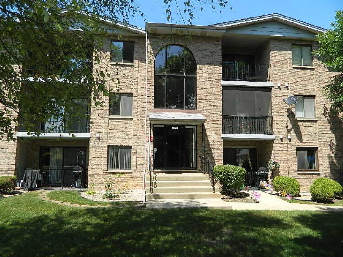 Condominiums Sold Evergreen Crestwood Illinois, 13256 Circle Drive